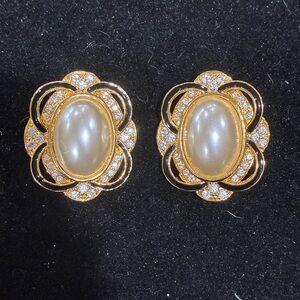 Vintage gold tone black enamel and pearl statement earrings